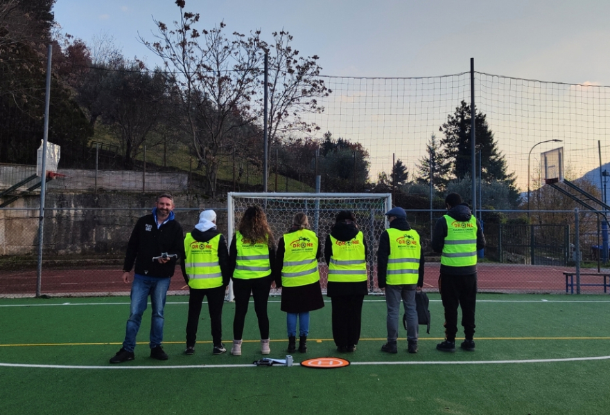 Paganico Sabino ospita il primo corso per droni: successo per Fly Drone Paganico Sabino